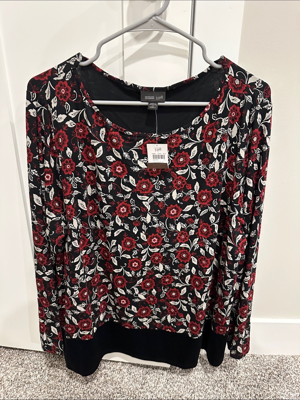 J. Jill Black Long-Sleeve Floral Scoop Neck Top with Red and White Blooms